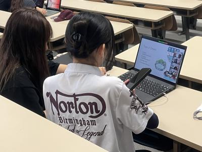 ムハマディア大学との学生交流