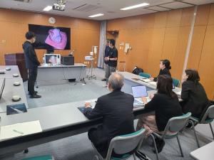開発製品説明の様子